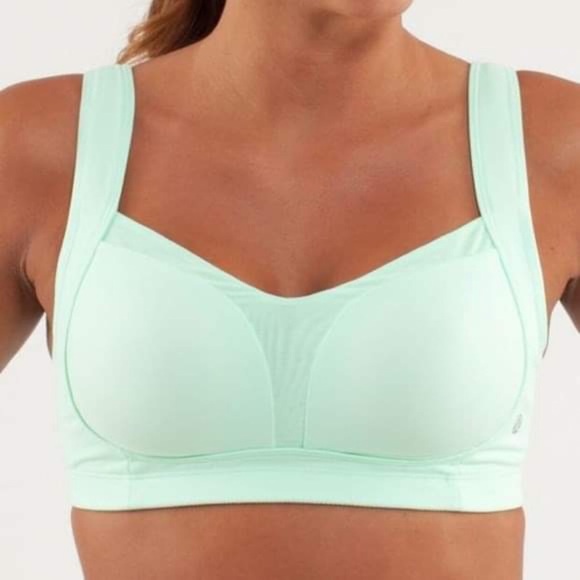 Lululemon “ta ta tamer” sports bra - Picture 2 of 6
